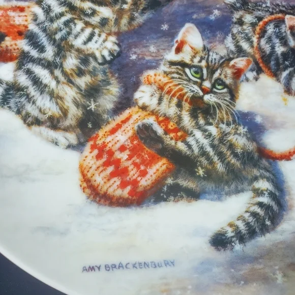 "Kittens with Mittens" Plate - Picture 3 of 8